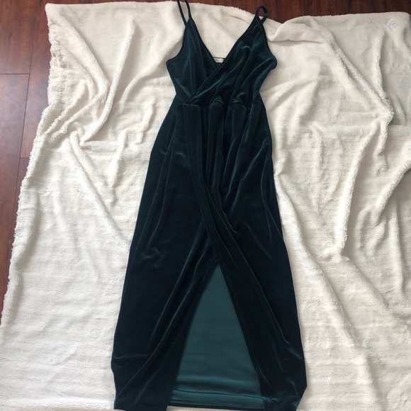 mikey and joey Dresses & Skirts - Velour midi dress - never worn